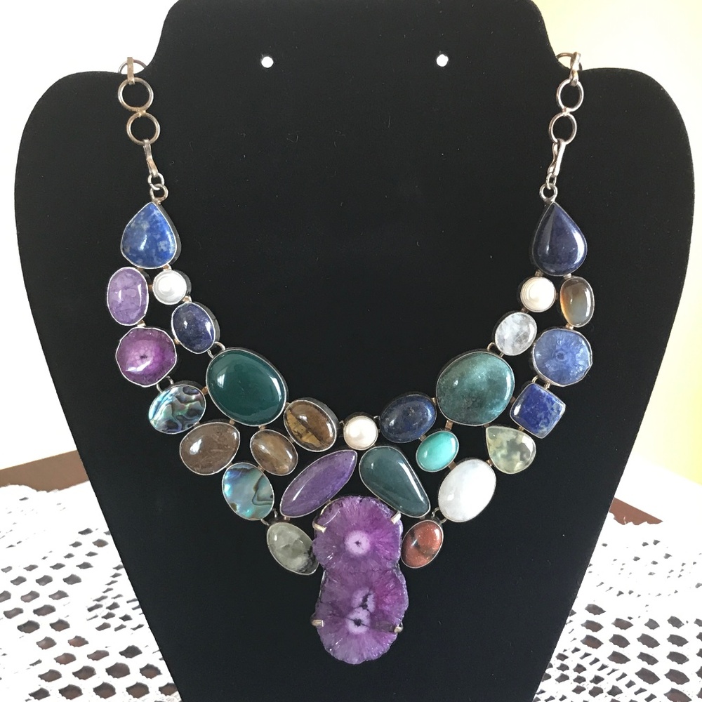 Pearl & Gemstone Necklace- EUC!